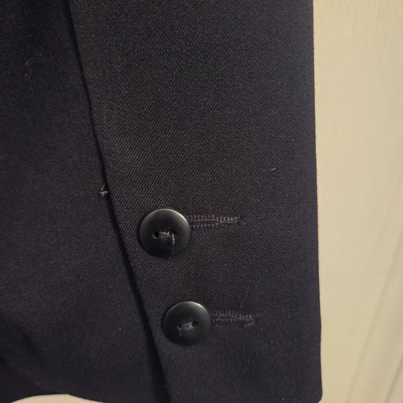 Investments Classic Black Blazer - Picture 5 of 8